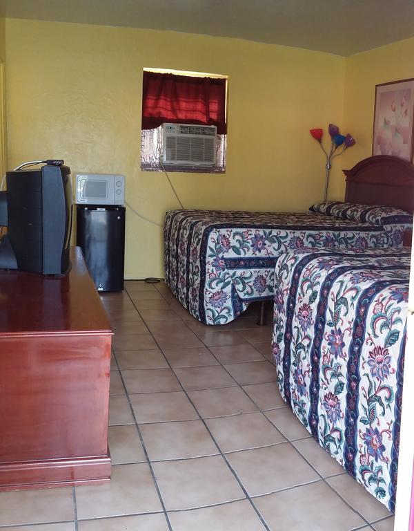 Twi Light Motel Holly Hill Bagian luar foto